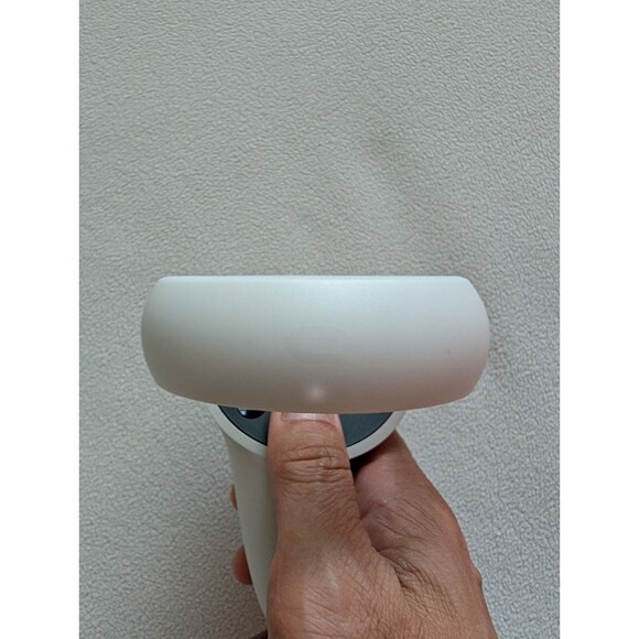 Meta Oculus Quest 2 VR Left Touch Controller Only Genuine Tested Original - Picture 4 of 5